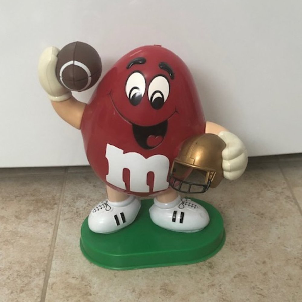 VINTAGE M&M 's SPORT FOOTBALL DISPENSER 1995